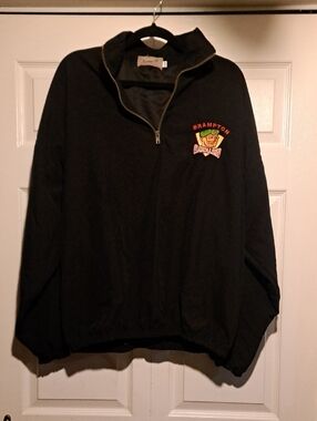 Sports memorabilia Black Half-Zip Pullover with Brampton hockey team Battalion